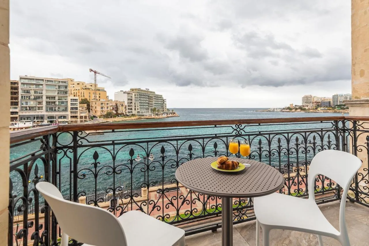 Spinola Bay Seafront Apartment - St. Julian'S