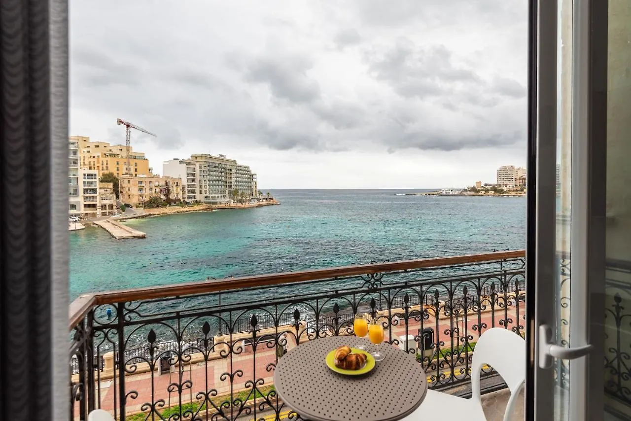 Spinola Bay Seafront Apartment - St. Julian'S