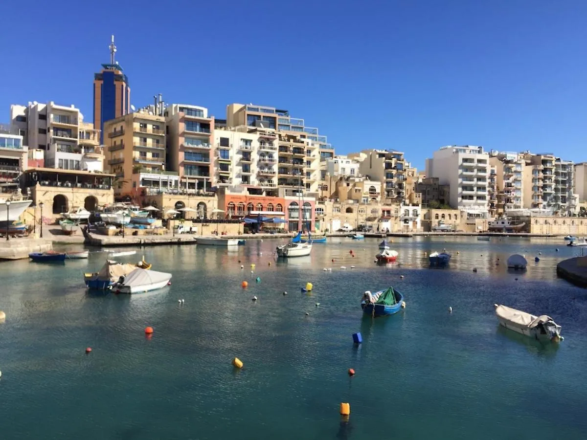 Spinola Bay Seafront Apartment - St. Julian'S